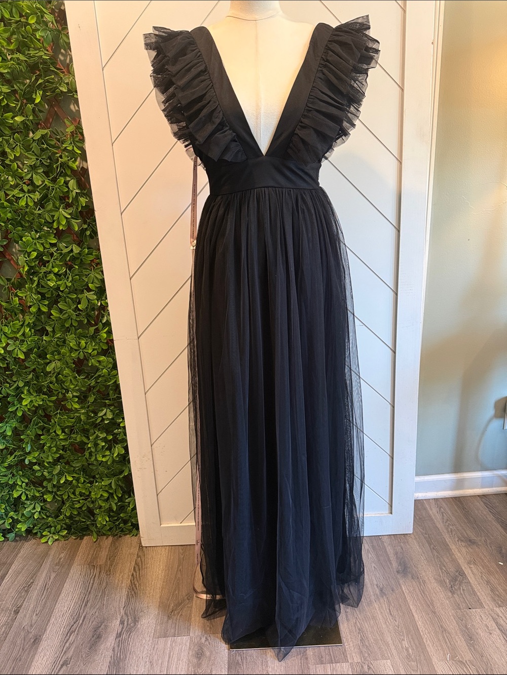 NWT- Simply Delighted Black Mesh Ruffled Backless Maxi Dress - Picture 5 of 15